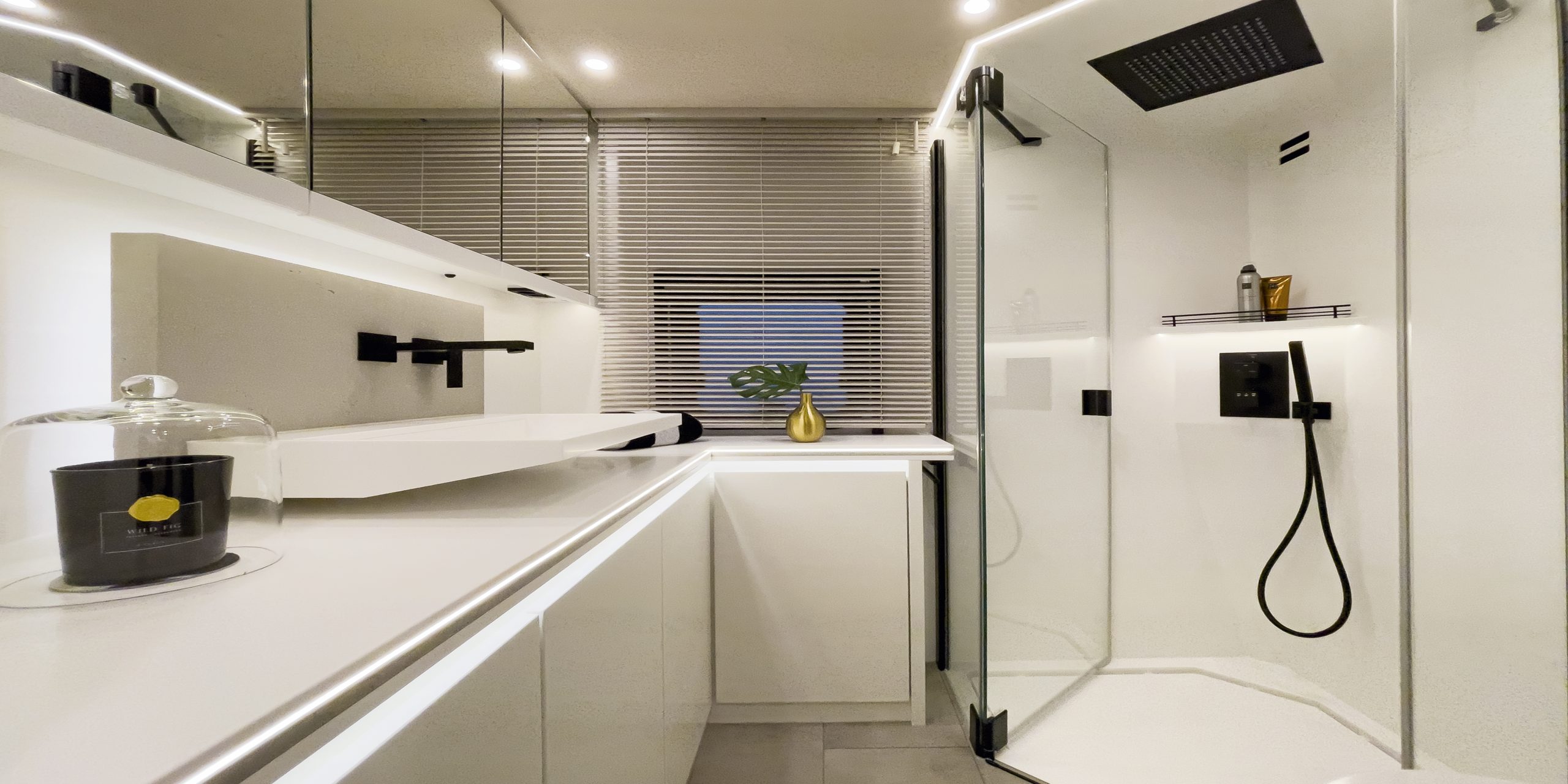 3190-1415-VARIO-Perfect 1200 Platinum-Travel Mobile Bathroom-Rain-Shower-Shower Temple